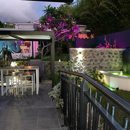 Hostal 170 Room 16 Service Appartement Le Tampon Luaran gambar